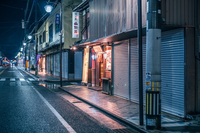 店舗展開を考えるときに、先に見る数字